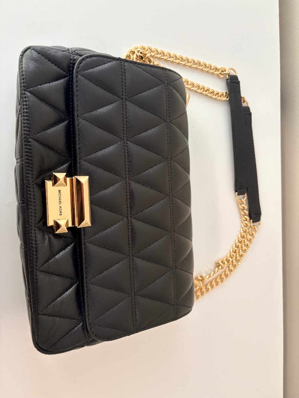Michael Kors Soho Large Quilted Leather Shoulder Bag in Black / Gold - Picture 3 of 8